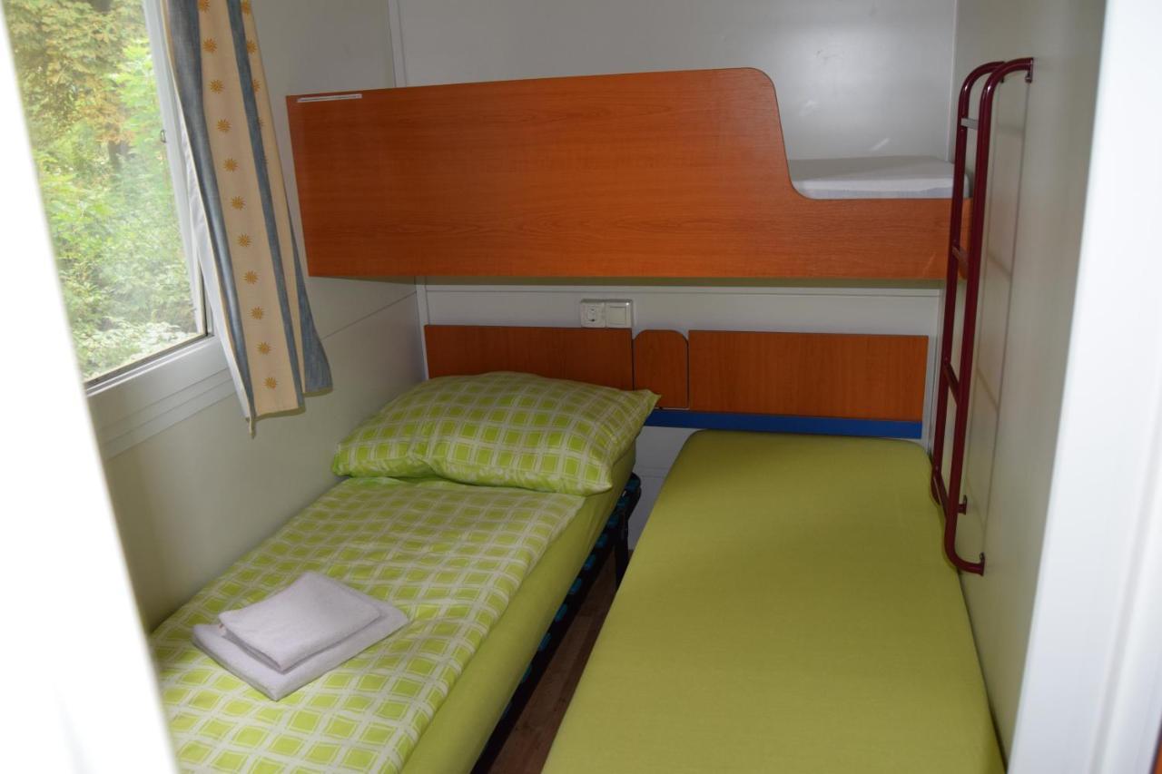 Penzion Betty Okounov Bagian luar foto